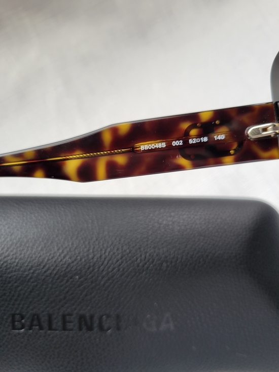 Balenciaga Women\'s Tortoise Square Sunglasses - Brown Gradient Lenses Unisex main image 14